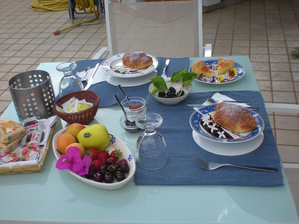 B&B Villa Colfiorito Галиполи Екстериор снимка